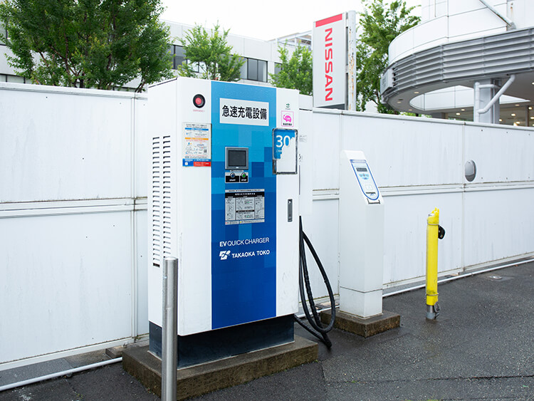 日産大阪販売株式会社 | 吹田東店 | 外観・内観写真